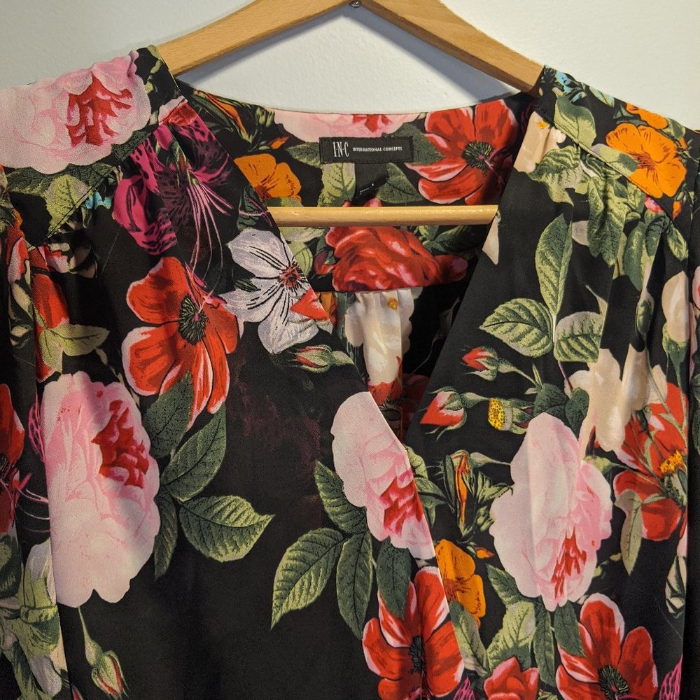 INC Floral Print Blouse Full Sleeves large - Picture 3 of 5